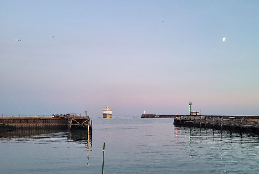 East pier with Ferry
