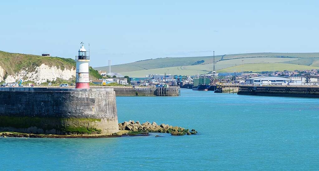 Newhaven Harbour entrance - statutory harbour limits