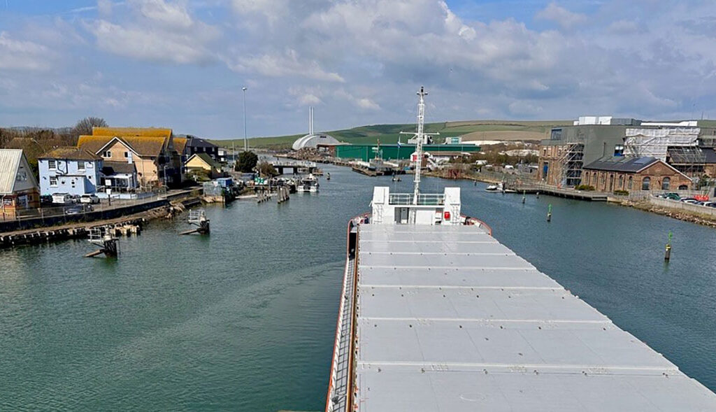 commercial ship entering newhaven port